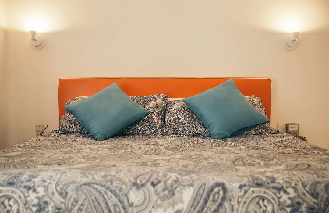 Teetotum Hotel-1
