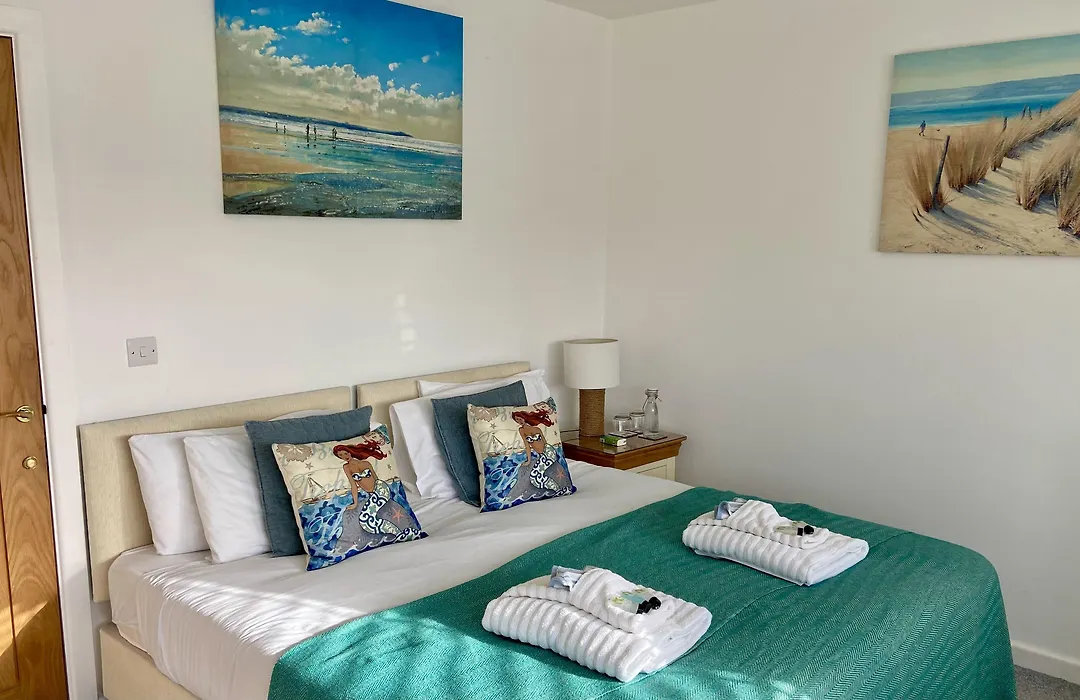 Avon Beach Bed & Breakfast-1