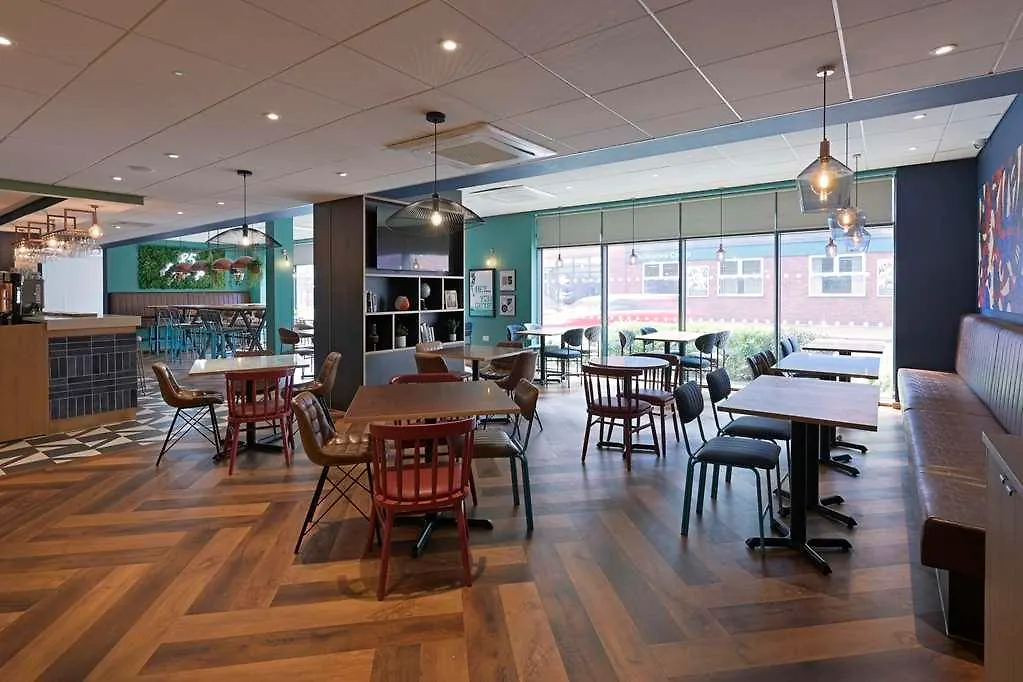 Travelodge Lincoln City Centre-1