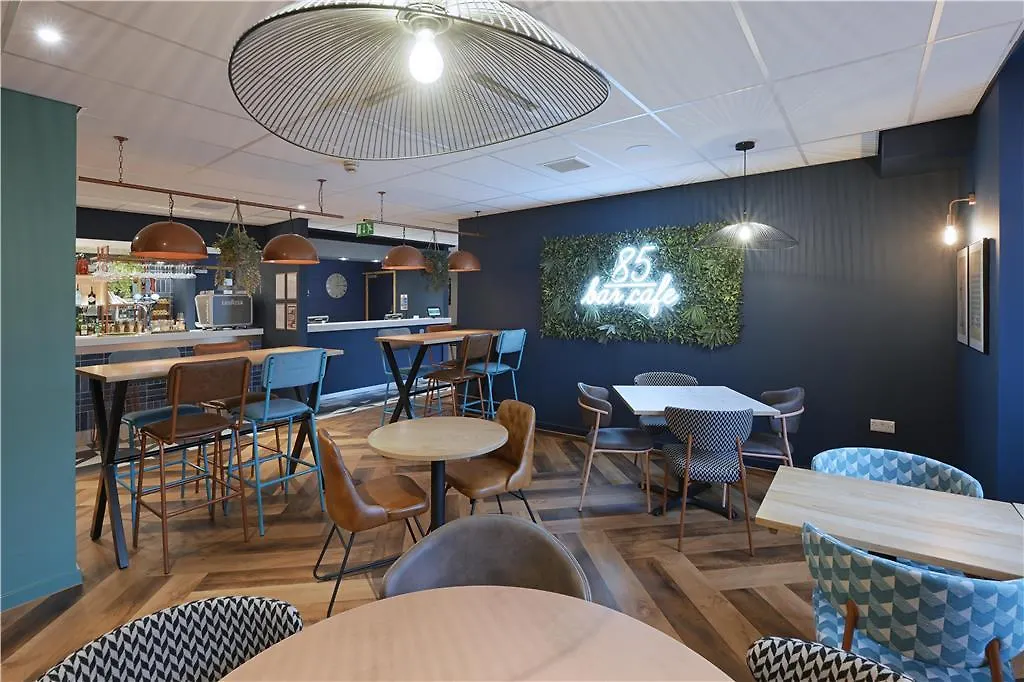 Travelodge Edinburgh Cameron Toll-1