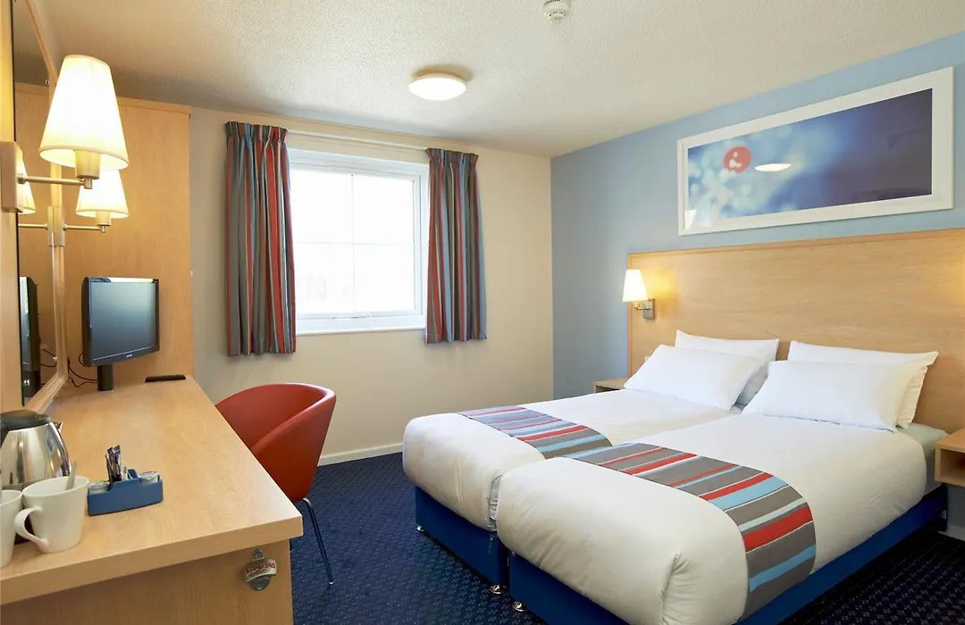 Travelodge Perth A9-1