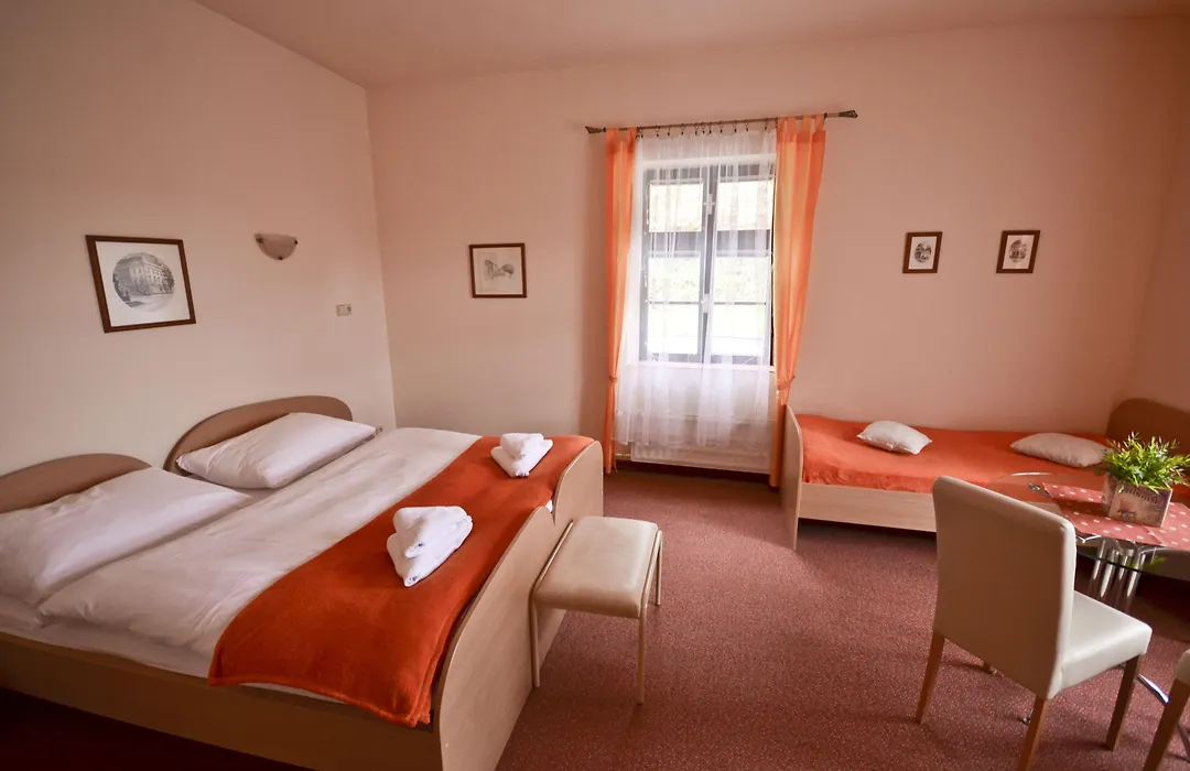Hotel Paradies-1