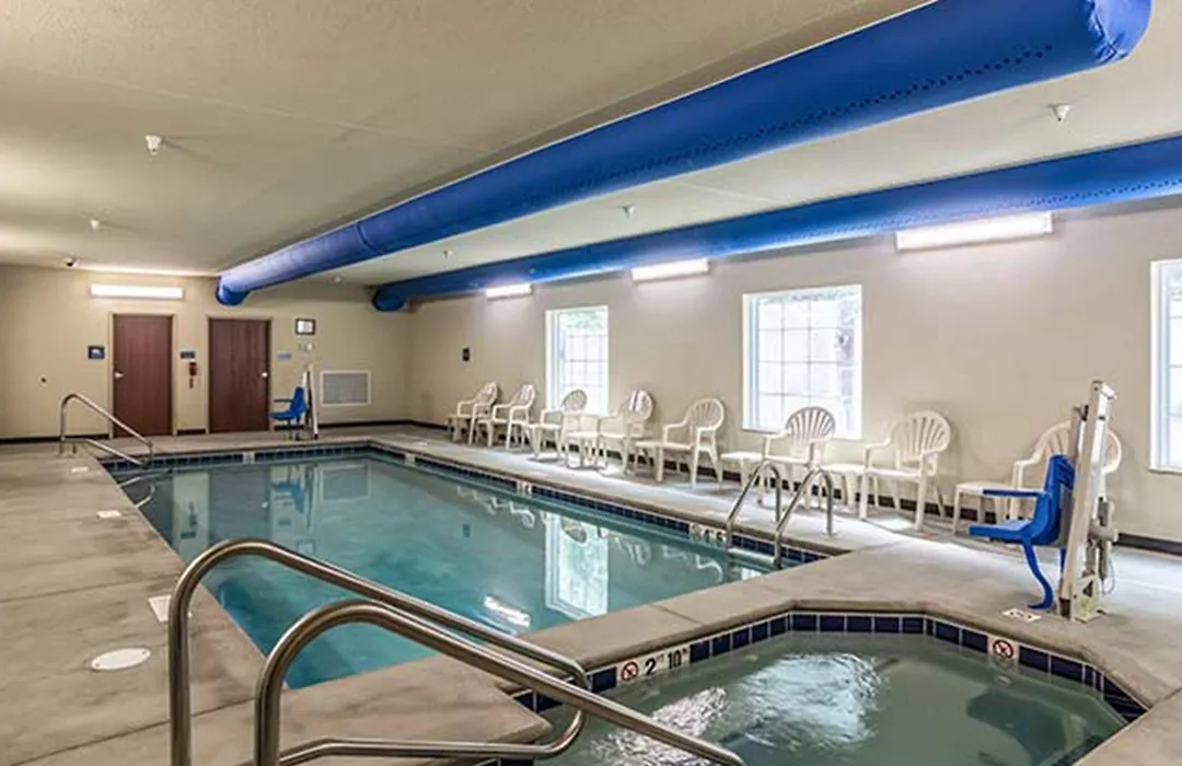 Cobblestone Hotel & Suites - Erie-1