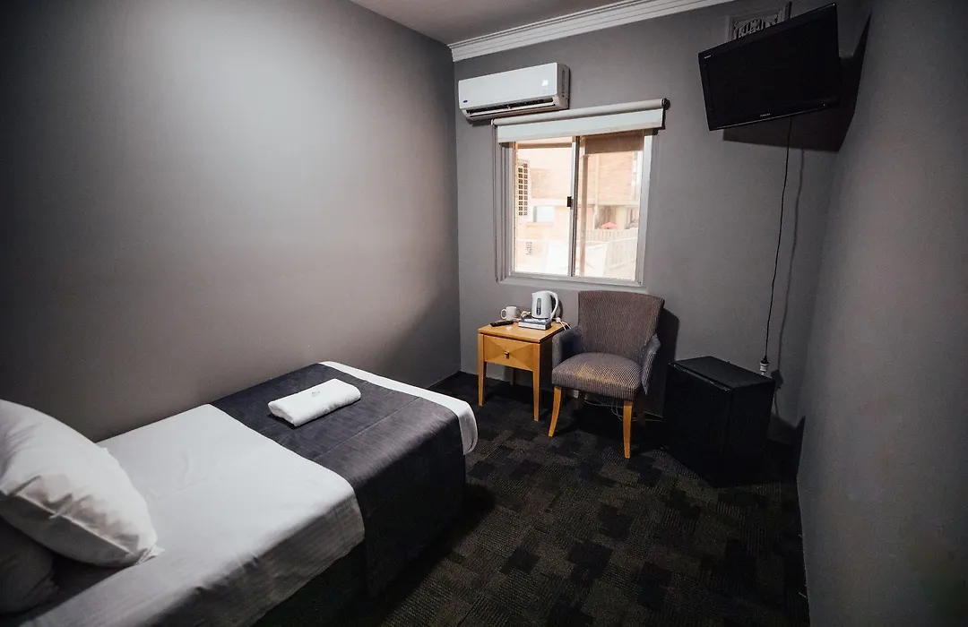Shortland Budget Accommodation-1