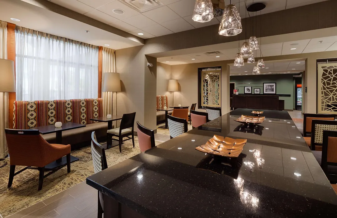 Hampton Inn Morristown, I-81, Tn-1