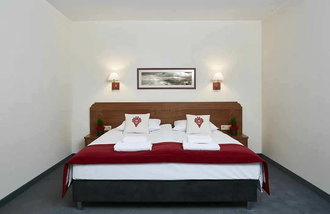 Hotel Logos-1