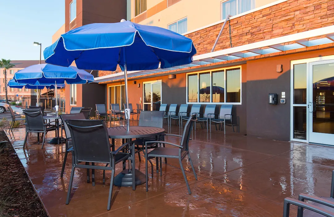 Fairfield Inn & Suites By Marriott Sacramento Folsom-1