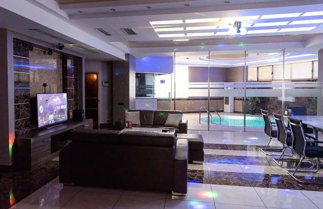 Avan Plaza Hotel-1