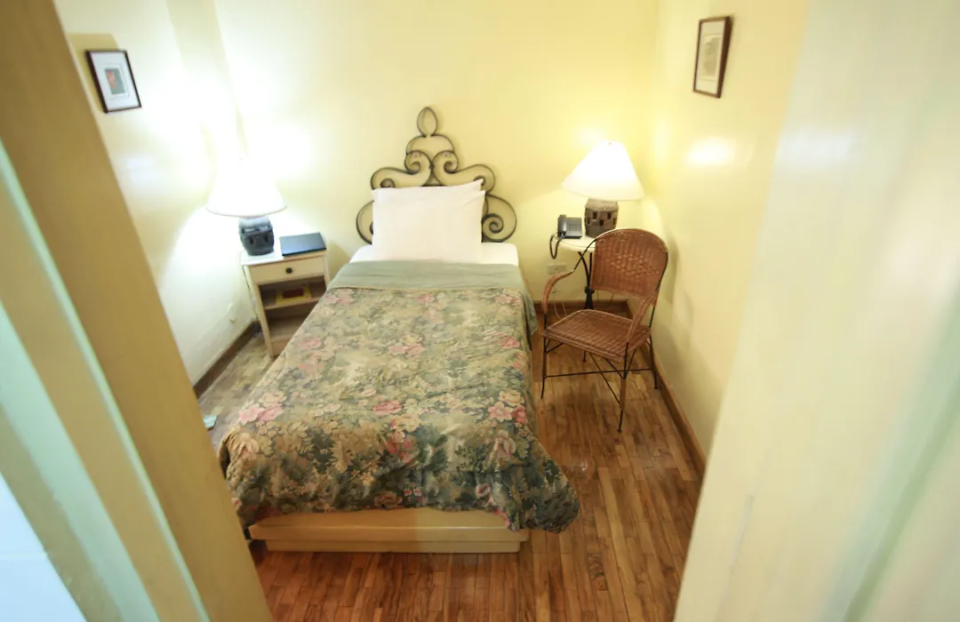 Roxas President'S Inn-1