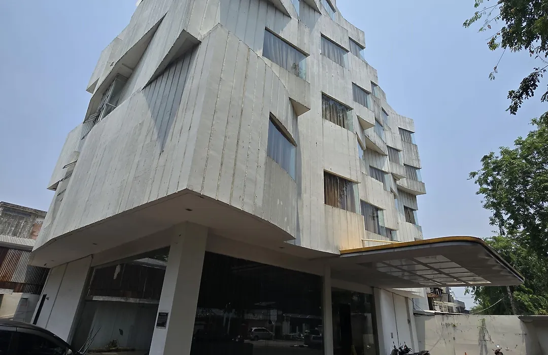 N3 Zainul Arifin Hotel-1