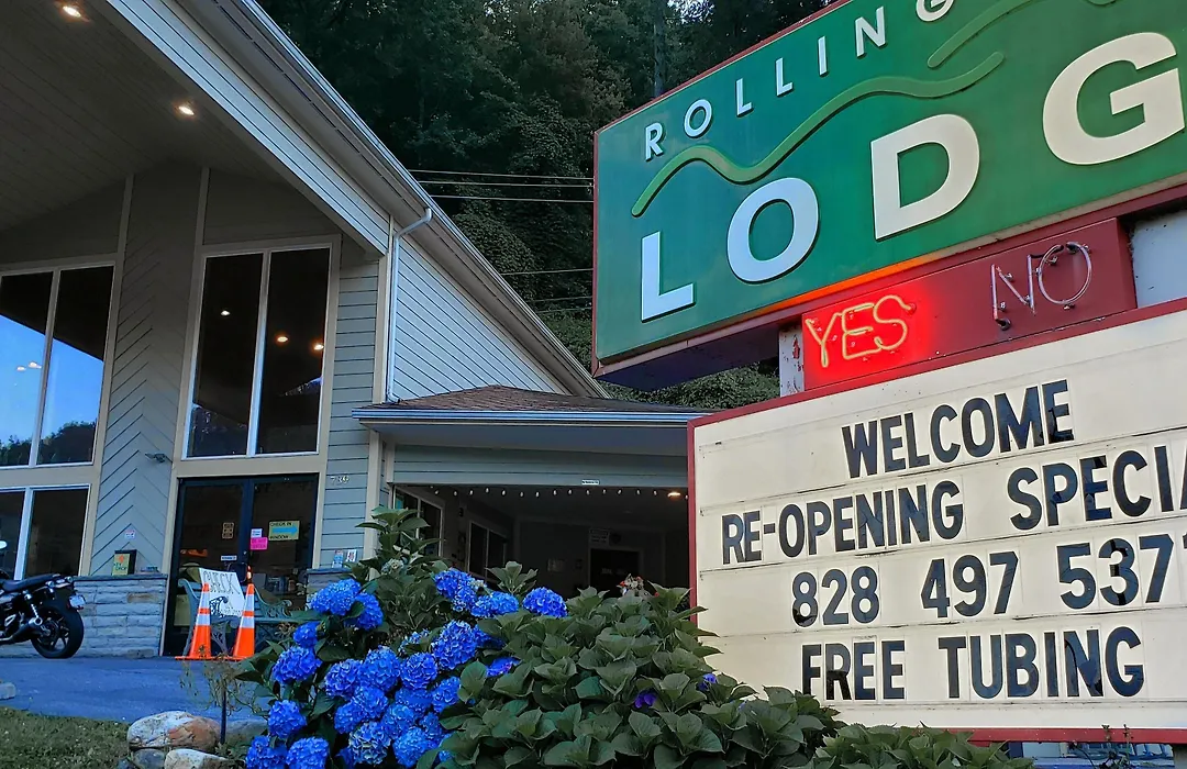 Rolling Hills Lodge-1
