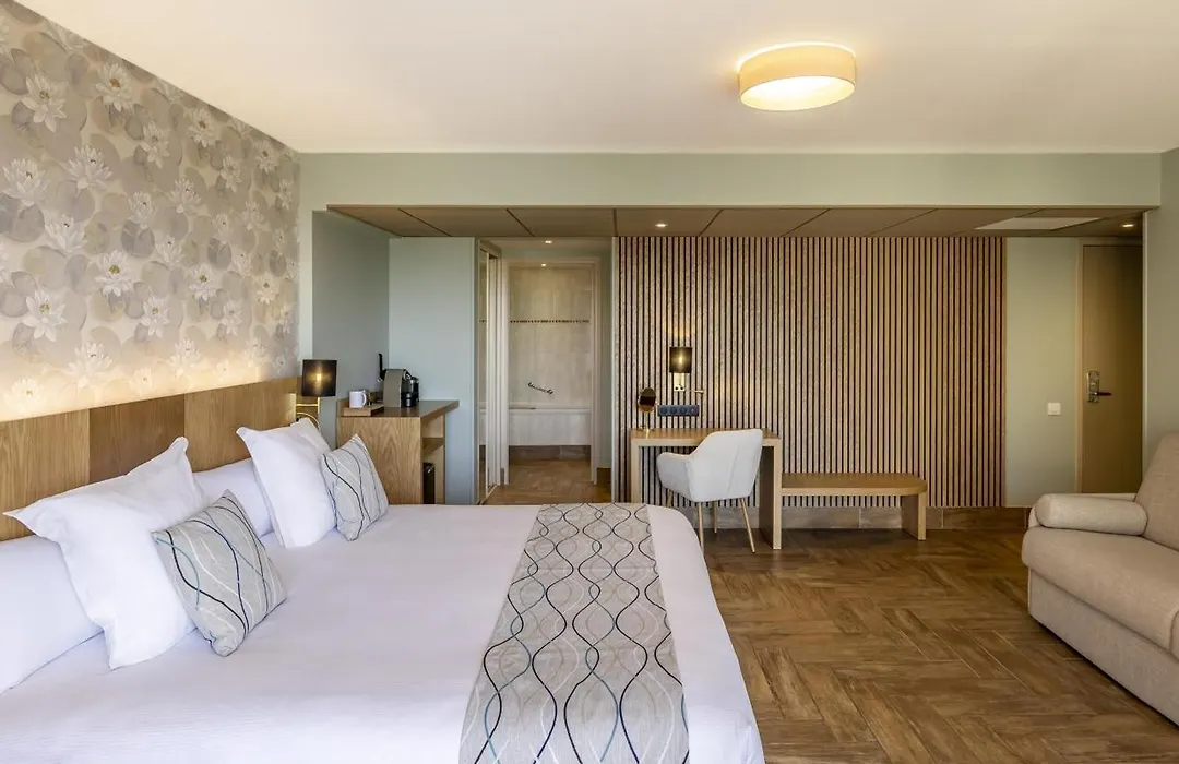 Best Western Plus Soleil et Jardin-1