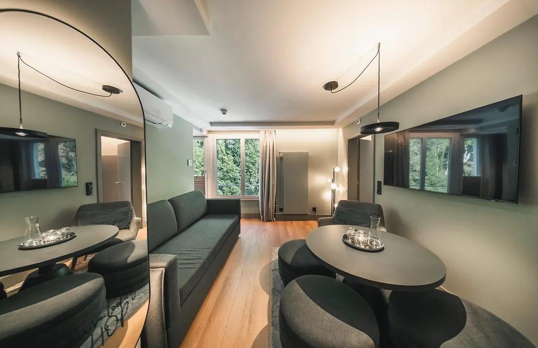 Hop Apartments & Suites-1