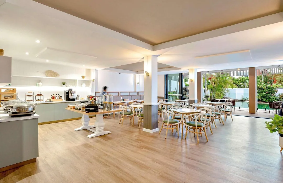 Mercure Cairns-1