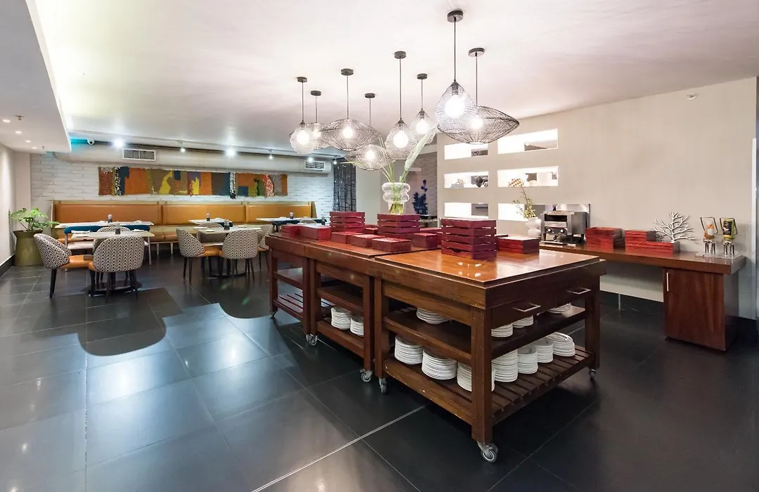 Doubletree By Hilton Cape Town Upper Eastside-1