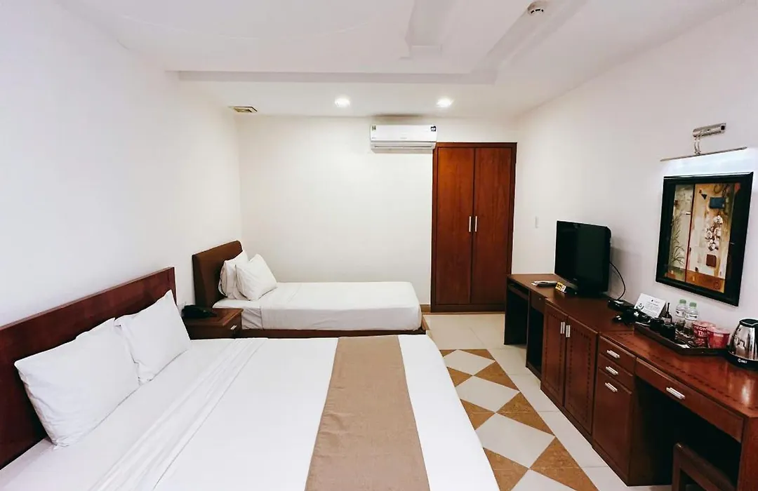 Tan Hoang Long Hotel-1