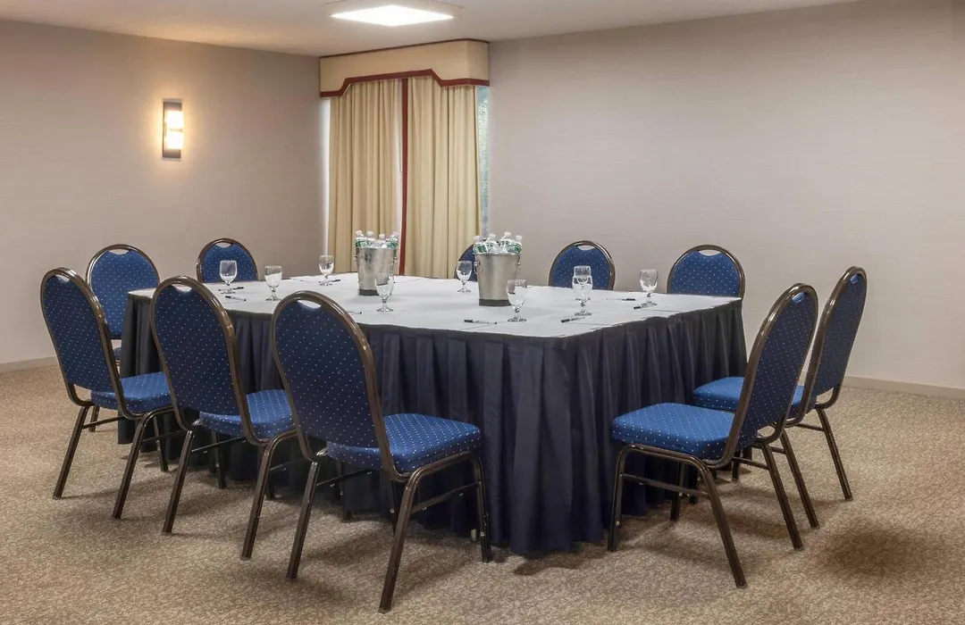 Radisson Hotel Hauppauge-Long Island-1