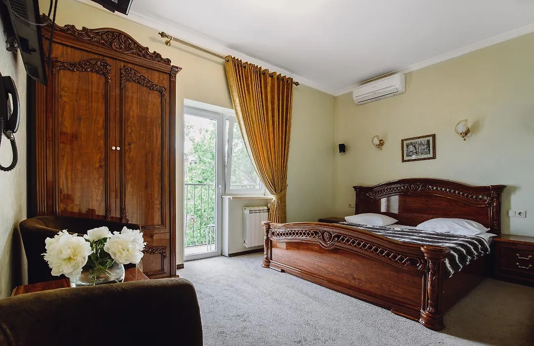 Ekaterina II Hotel-1