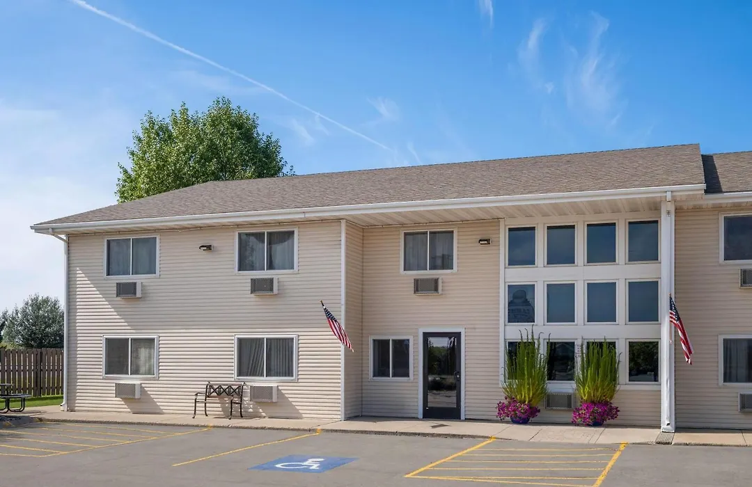 Super 8 By Wyndham Lewistown-1