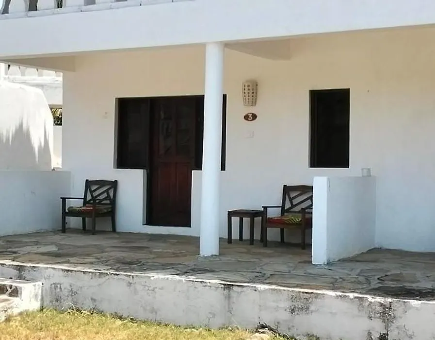 Karibuni Hotel & Villas-1