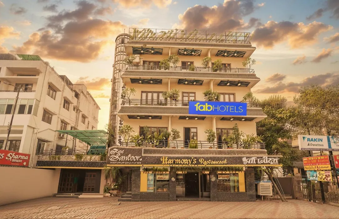 Fabhotel Santoor - Geeta Bhawan Square-1