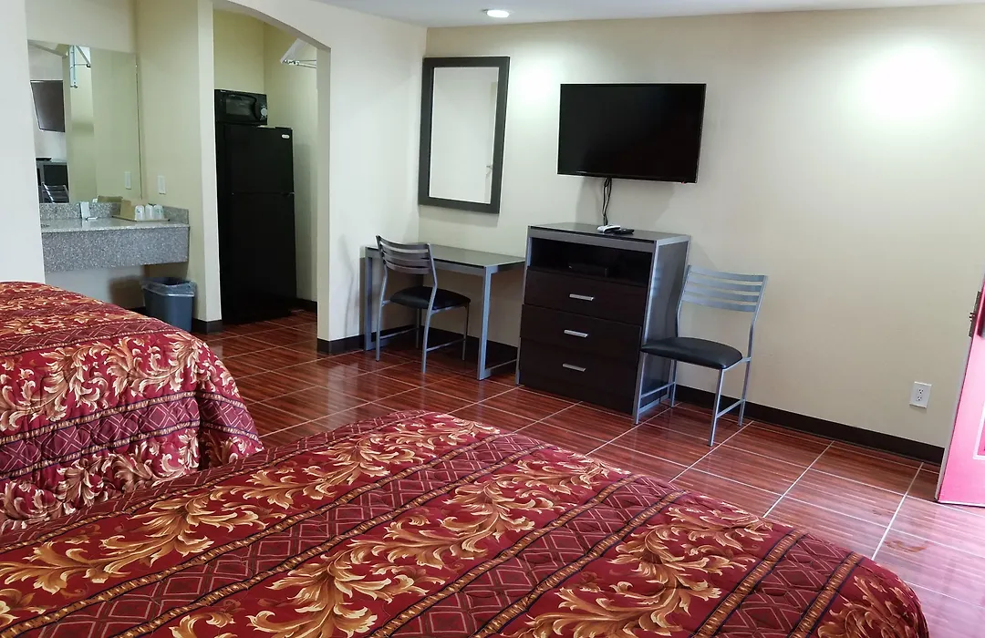 Luxury Inn-1
