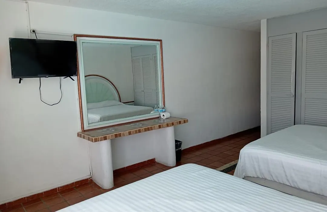 Hotel Caracoles-1
