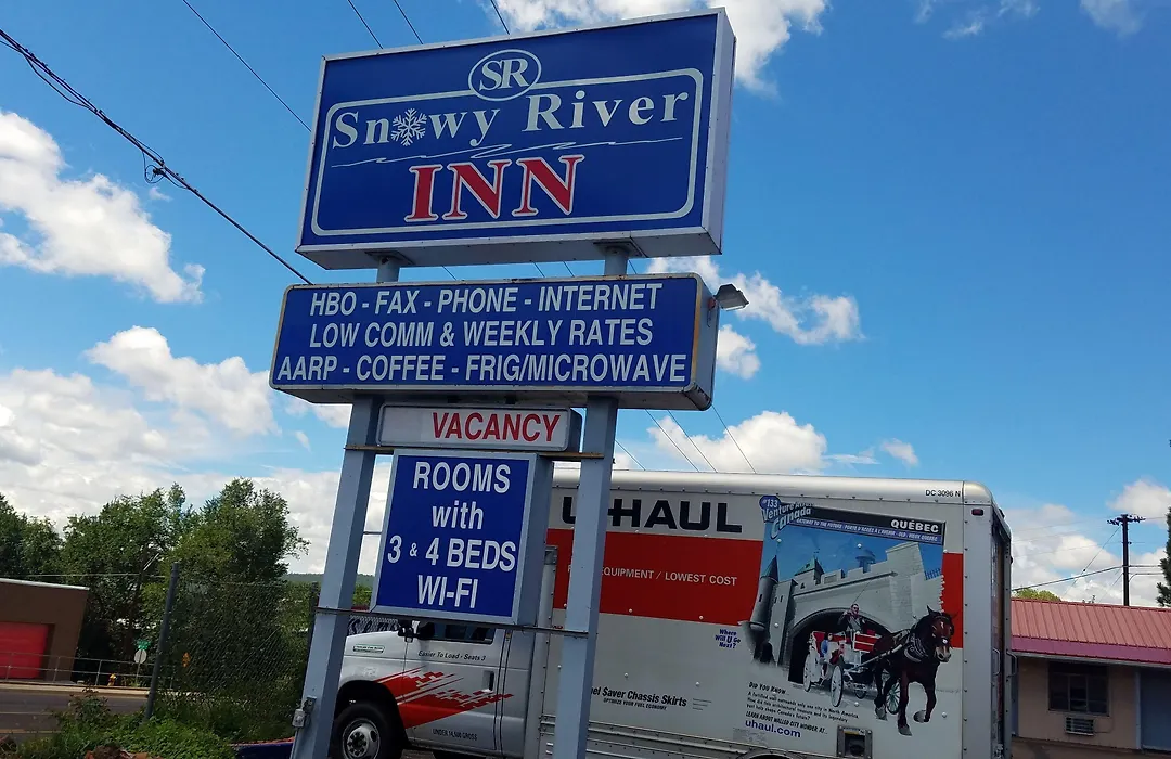 Snowy River Inn-1