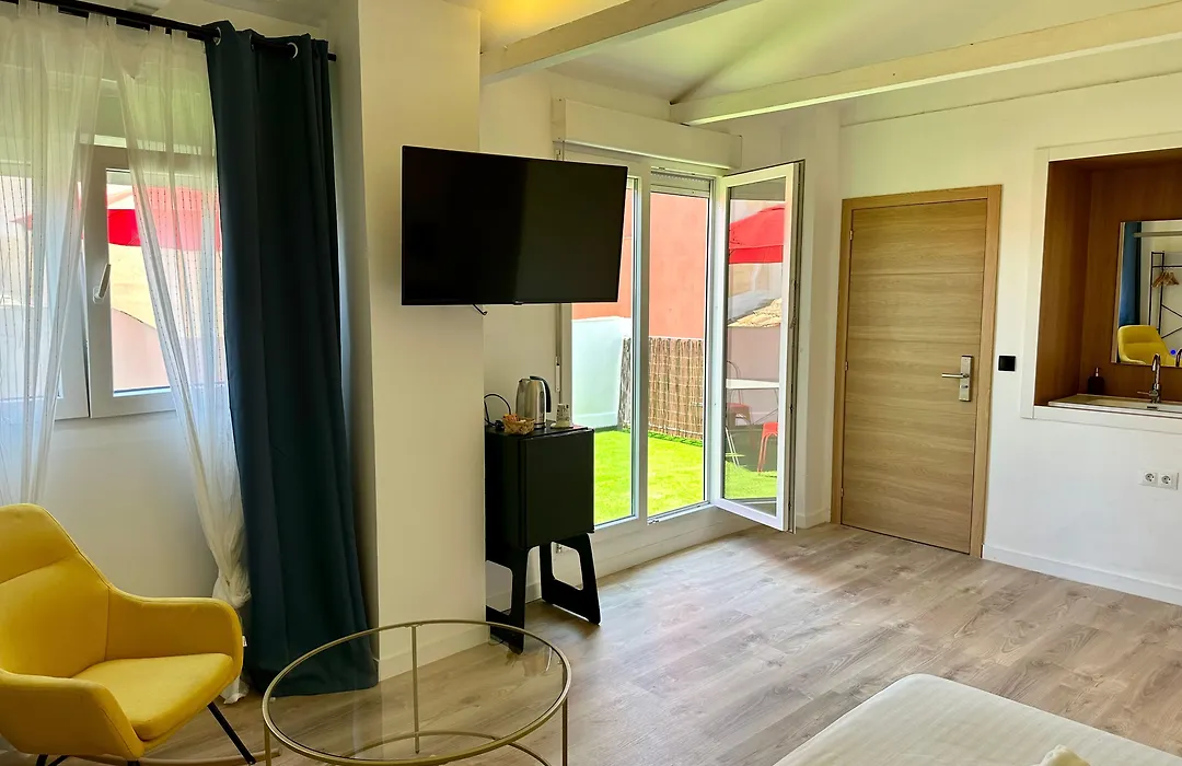 Malaga City Suites-1