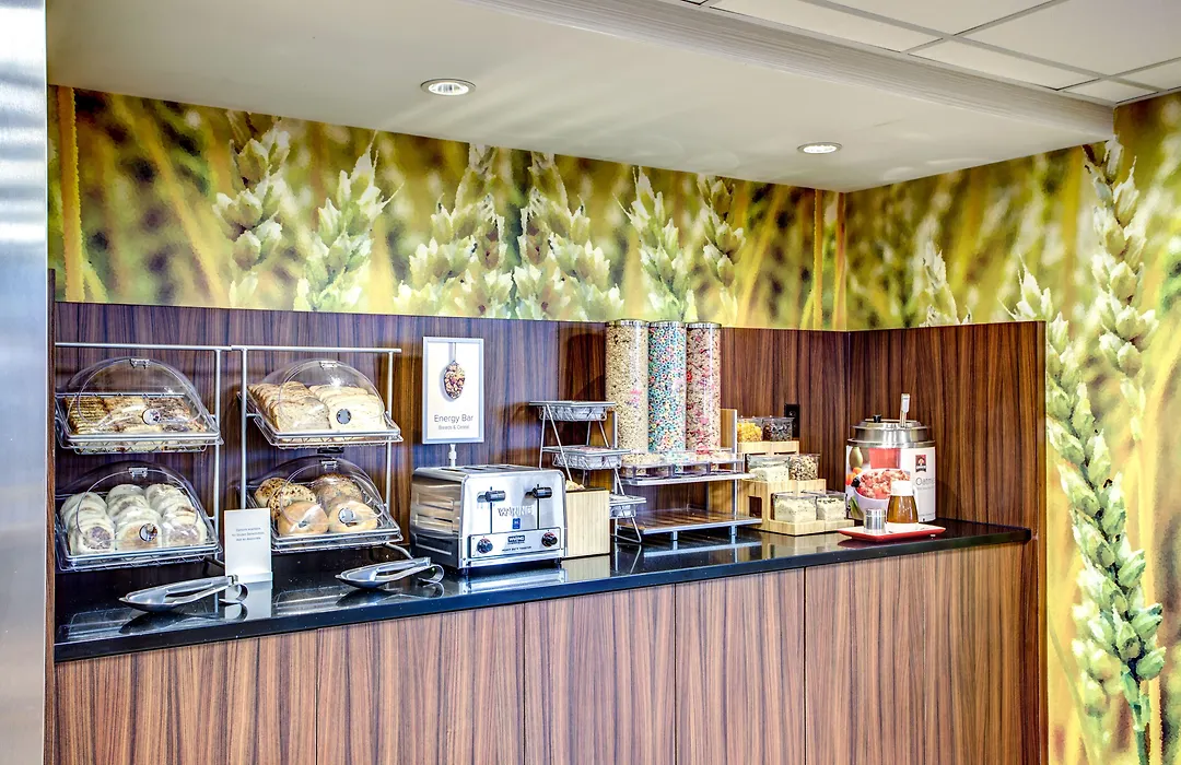 Fairfield Inn & Suites By Marriott Springfield Holyoke-1