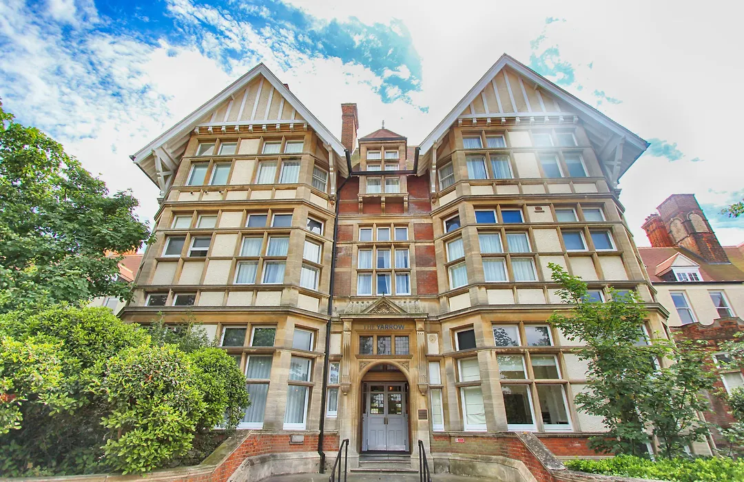 Yarrow Hotel-1