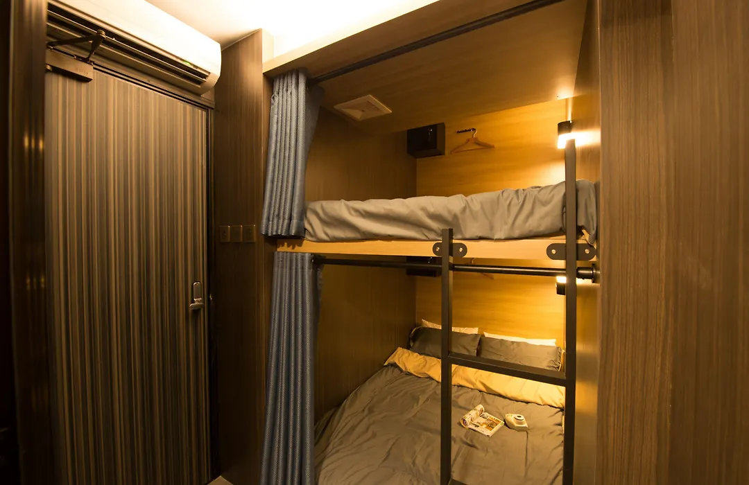 Just Hotel-1