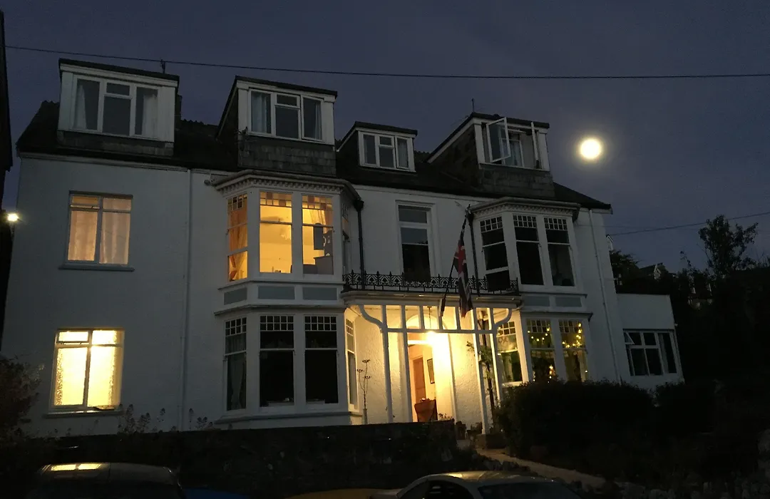 Newberry Beach Lodge-1