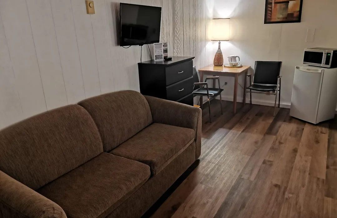 The Cedars Motel-1