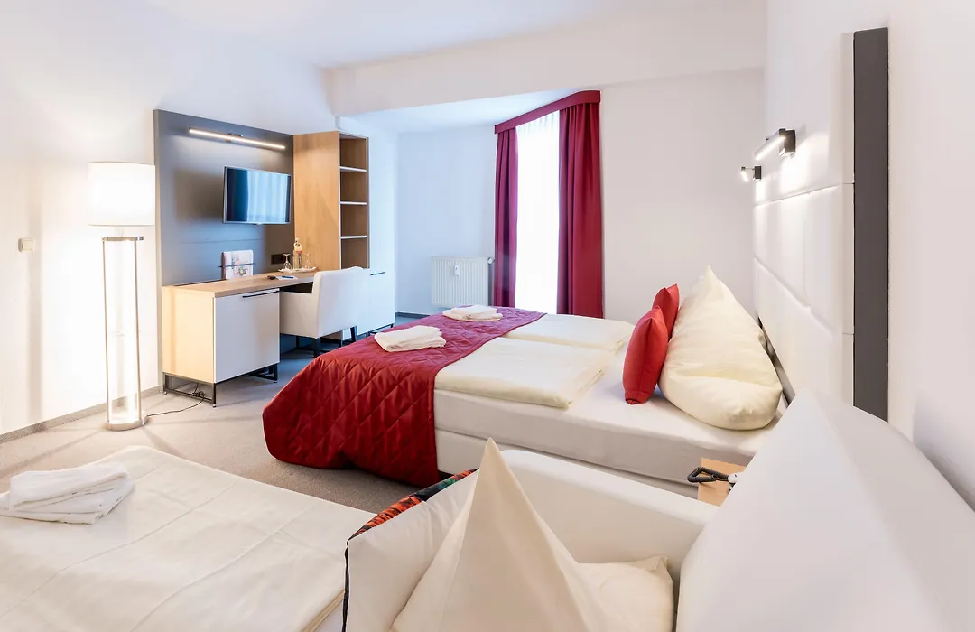 Hotel Stadtfeld-1