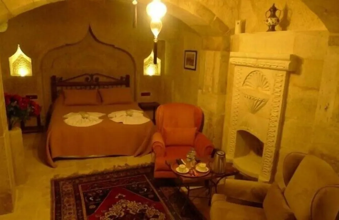 King Cave Hotel By Traveller'S-1