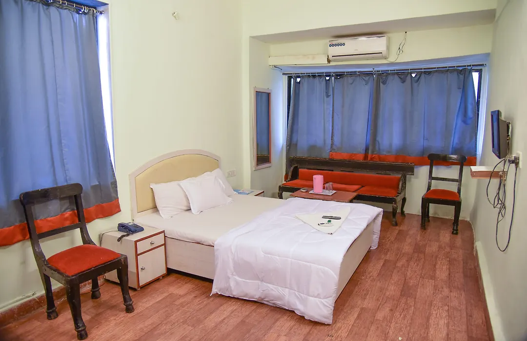 Hotel Evergreen-1