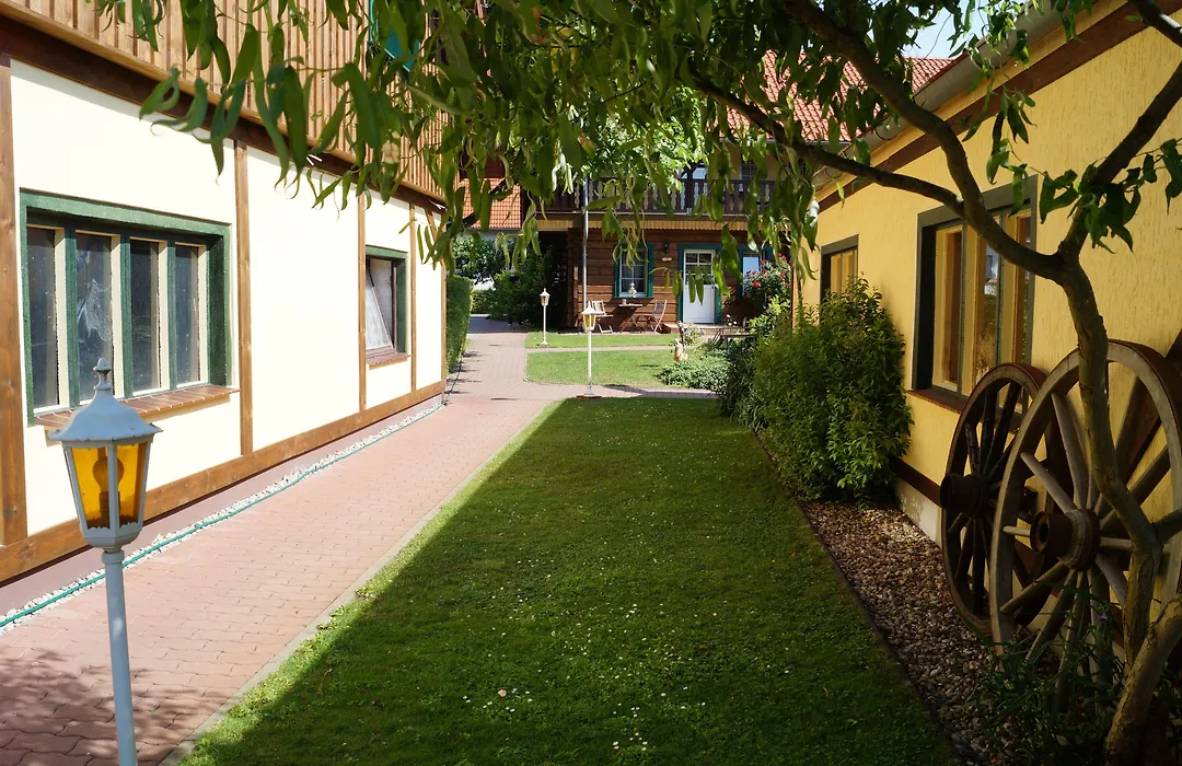 Pension zum Holzpantoffelmacher&Schauhandwerkspension-1