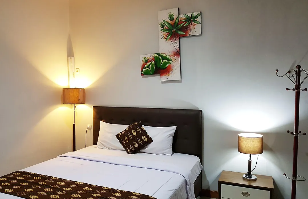 Rene Hotel-1