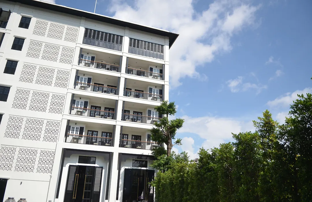 Buri Siri Boutique Hotel-1