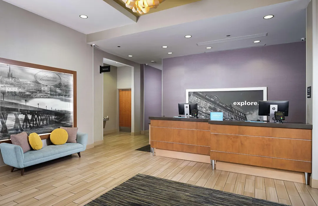 Hampton Inn Wilmington Downtown-1