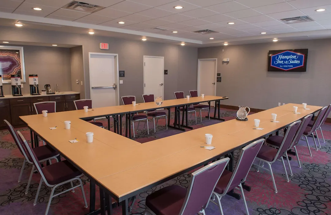 Hampton Inn & Suites Bay City-1
