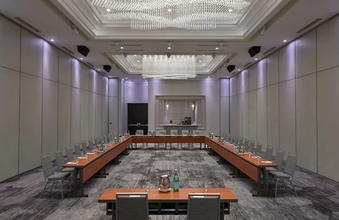 Courtyard By Marriott Oshawa-1