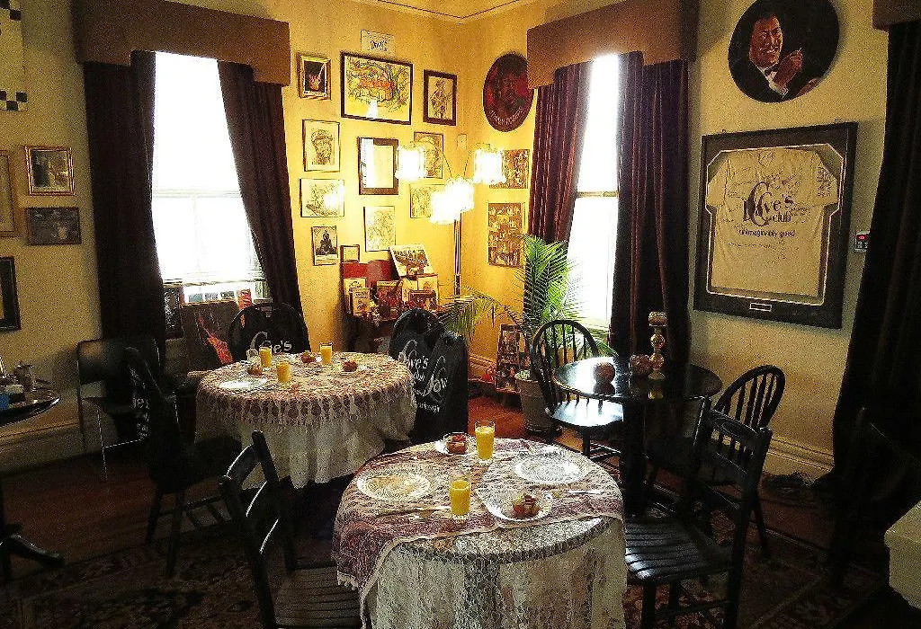 Inn Upon Moon River Plantation-1