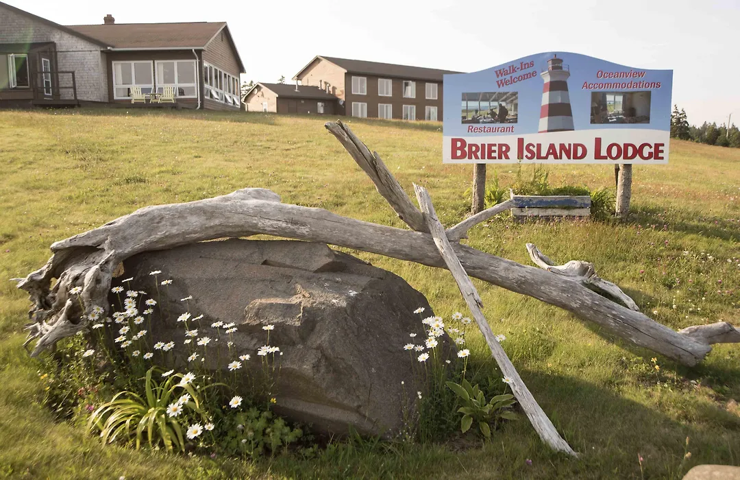 Brier Island Lodge-1