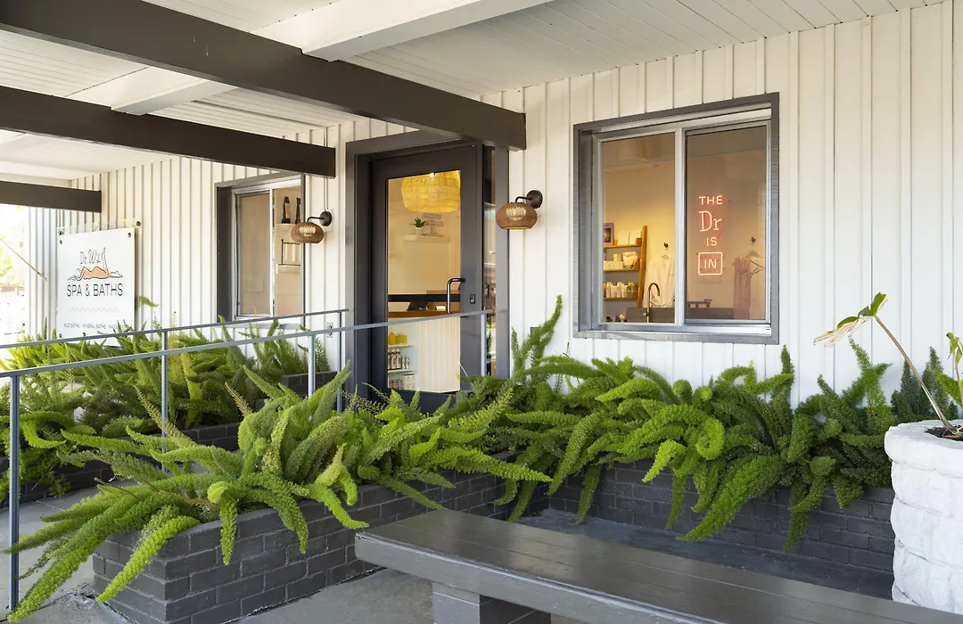 Dr Wilkinsons Backyard Resort And Mineral Springs A Member Of Design Hotels-1