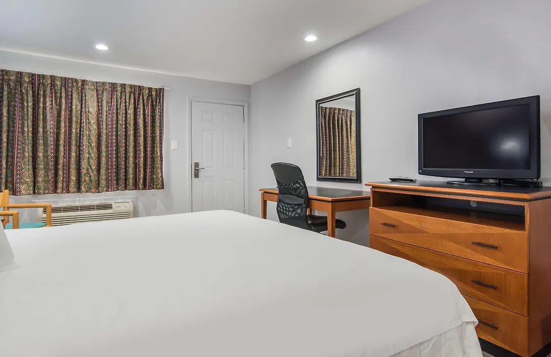 Knights Inn North Richland Hills-1