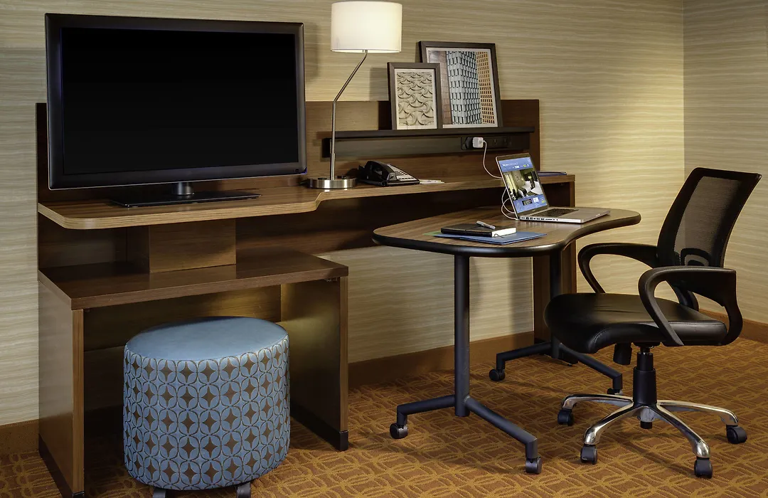 Fairfield Inn & Suites By Marriott Lincoln Airport-1
