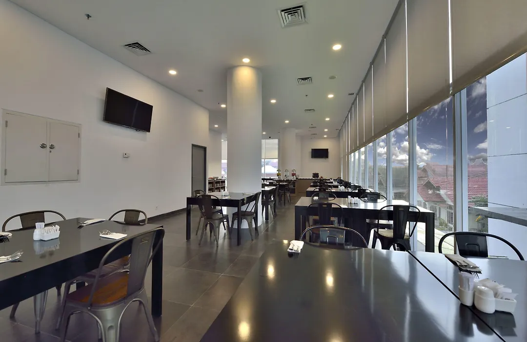Whiz Hotel Sudirman Pekanbaru-1