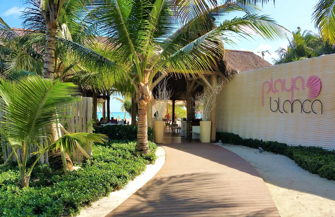 Punta Cana Seven Beaches-1